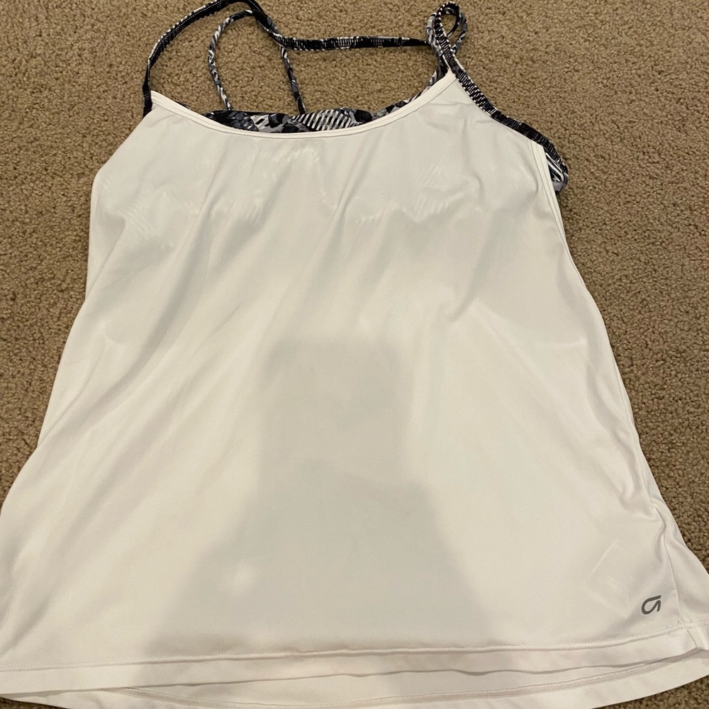 Gap fit sport tank